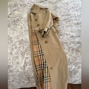 Burberry Tan Classic Trench Coat with Signature Check Lining